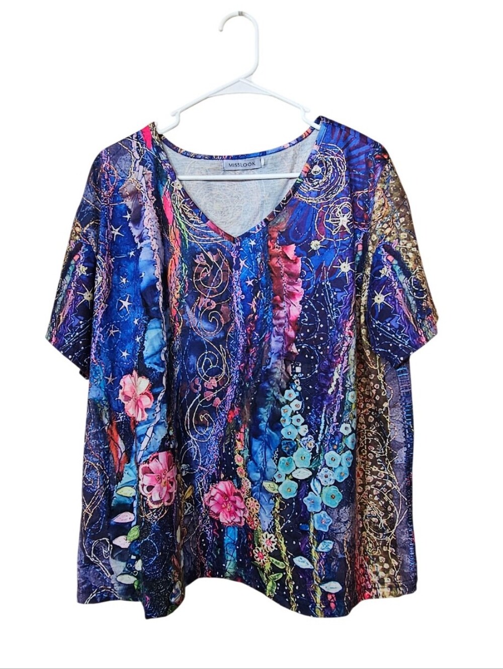 Misslook V-Neck Floral & Star Print Short Sleeve Top in Blue